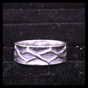 James Avery crown of thorns ring